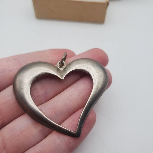 Silver tone Calligraphy‎ heart necklace pendant - Picture 1 of 2